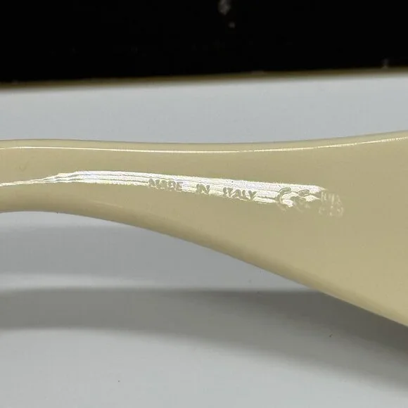 NEW VALENTINO VLS-178E IVORY WITH CRYSTAL SILVER OVAL  display picture 2